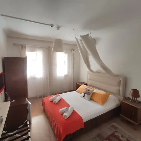 5 Tas Boutique Hotel Алачати